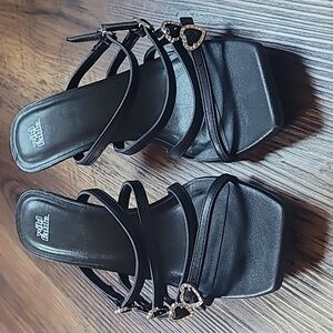 Wild Fable Heels, Size 9, Black, Silver, Rhinestones, Hearts, Strappy